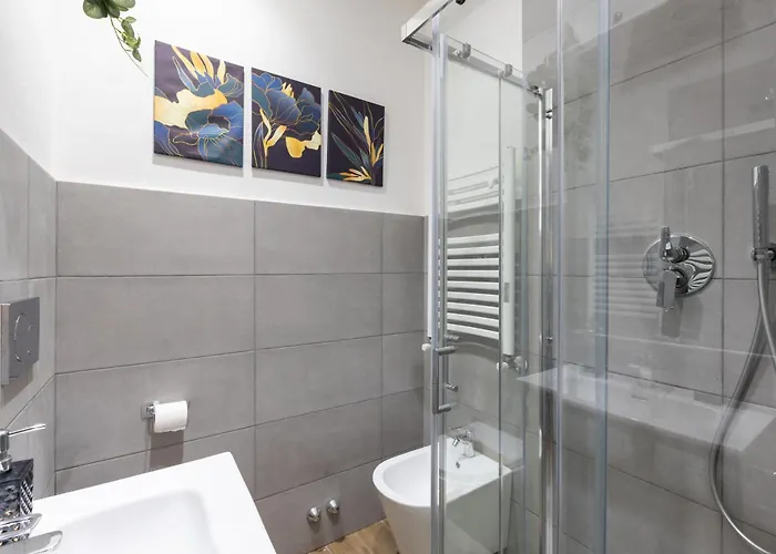 Historic Center Boho - 5min Colosseum, 300m To Metro, A-c Apartment *